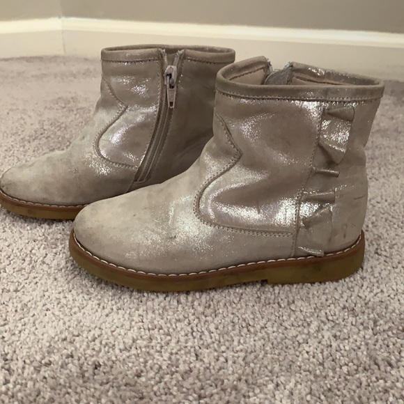 Elephantito Ruffle Boots - Picture 3 of 3